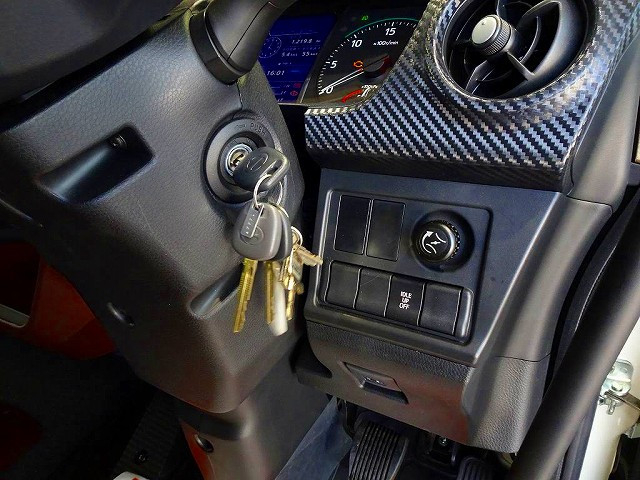 日野 レンジャー 中型 冷凍冷蔵バン 2KG-FD2ABG(90264) 19枚目