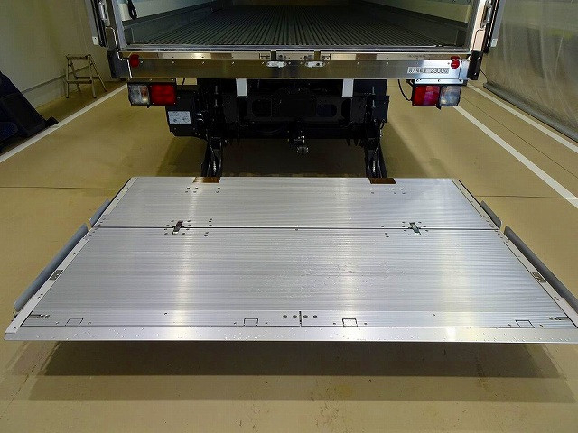 日野 レンジャー 中型 冷凍冷蔵バン 2KG-FD2ABG(90264) 35枚目