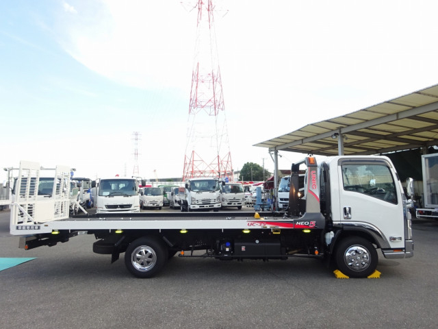 いすゞ エルフ 小型 車載専用車 2PG-NPS88AN(90267) 12枚目