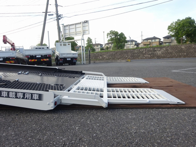 いすゞ エルフ 小型 車載専用車 2PG-NPS88AN(90267) 17枚目