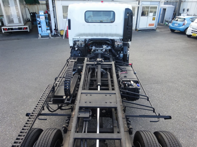 いすゞ エルフ 小型 車載専用車 2PG-NPS88AN(90267) 32枚目