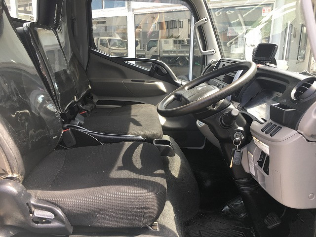 三菱ふそう キャンター 小型 平ボディ 2PG-FBAV0(90291) 38枚目