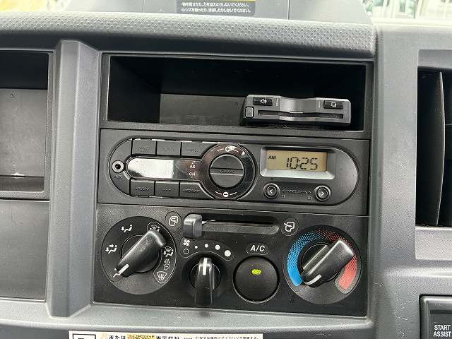 いすゞ エルフ 小型 平ボディ 2RG-NKR88A(90294) 45枚目