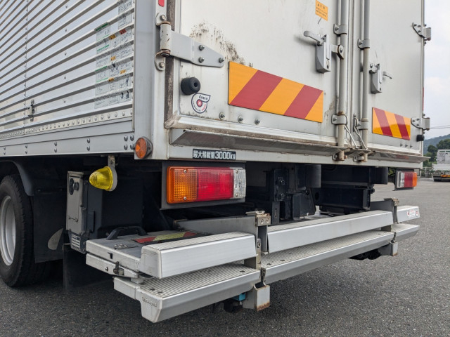 日野 デュトロ 小型 アルミバン TPG-XZU712M(90300) 7枚目