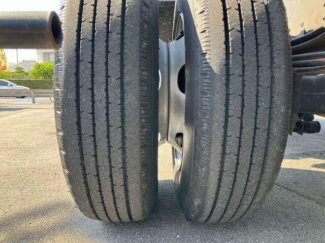 いすゞ エルフ 小型 車載専用車 TRG-NPR85AN(90318) 27枚目