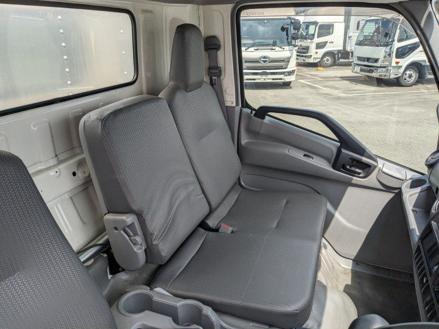 日野 デュトロ 小型 アルミバン TPG-XZU712M(90322) 35枚目