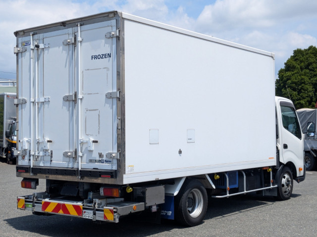 日野 デュトロ 小型 冷凍冷蔵バン TPG-XZU712M(90340) 4枚目