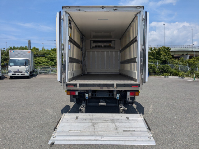 日野 デュトロ 小型 冷凍冷蔵バン TPG-XZU712M(90340) 9枚目