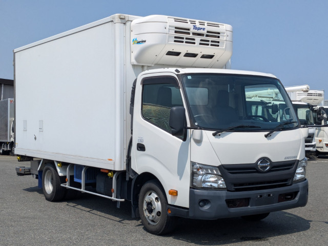 日野 デュトロ 小型 冷凍冷蔵バン TPG-XZU712M(90342) 3枚目