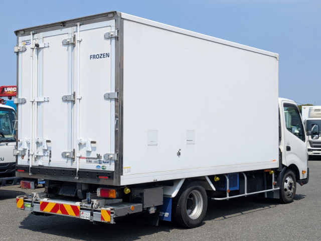 日野 デュトロ 小型 冷凍冷蔵バン TPG-XZU712M(90342) 4枚目