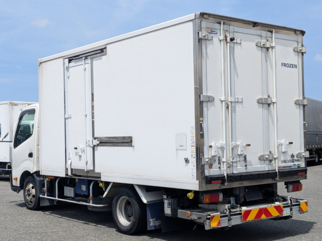 日野 デュトロ 小型 冷凍冷蔵バン TPG-XZU712M(90344) 5枚目