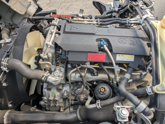 三菱ふそう キャンター 小型 アルミバン TPG-FBA20(90348) 38枚目