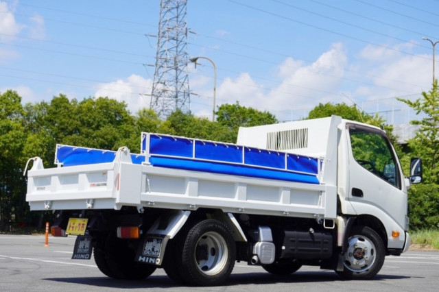 日野 デュトロ 小型 土砂ダンプ TKG-XZU675T(90352) 2枚目