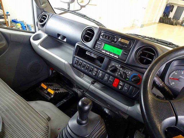 日野 デュトロ 小型 冷凍冷蔵バン TKG-XZU655M(90354) 9枚目