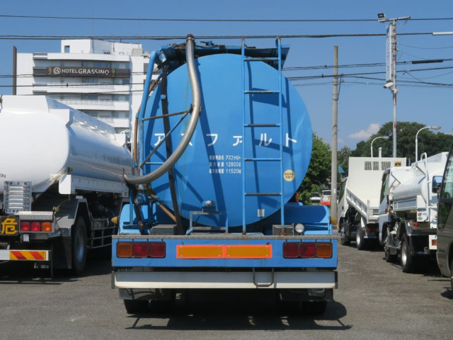 UDトラックス（日産） クオン 大型 タンクローリー ADG-CV2YL(90371) 5枚目