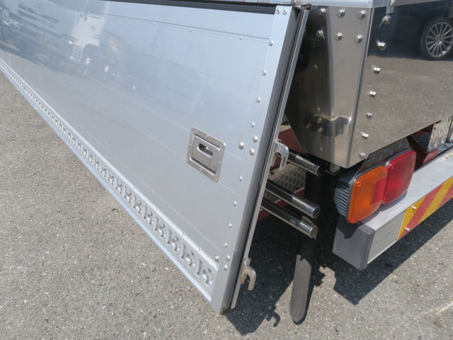 日野 レンジャー 増トン 冷凍冷蔵バン LKG-FE7JMAG(90374) 13枚目