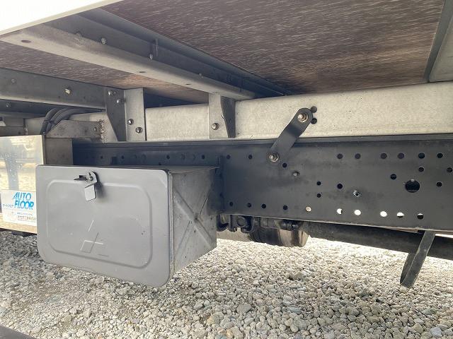 三菱ふそう キャンター 小型 アルミバン PA-FE72EV(90381) 32枚目