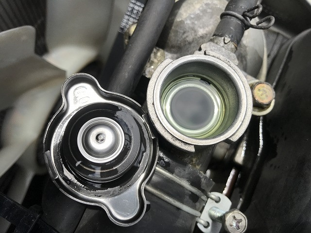 三菱ふそう キャンター 小型 平ボディ KK-FE70CB(90388) 22枚目