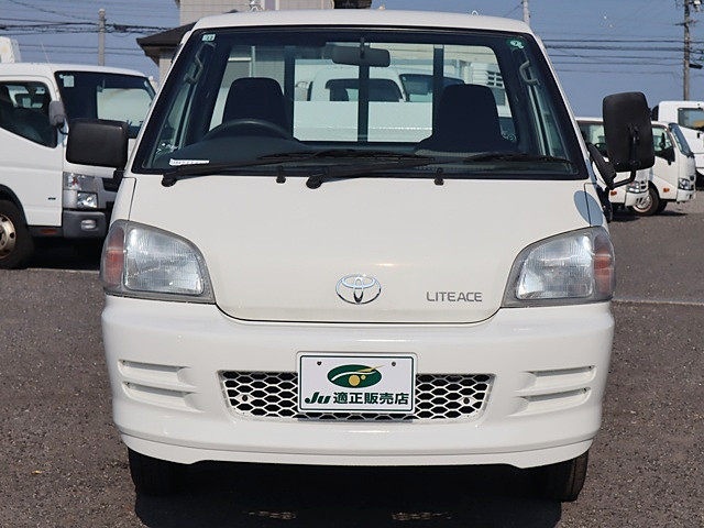 トヨタ ライトエース 小型 平ボディ GK-KM70(90389) 3枚目