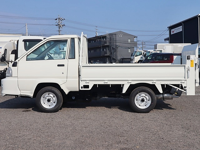 トヨタ ライトエース 小型 平ボディ GK-KM70(90389) 9枚目