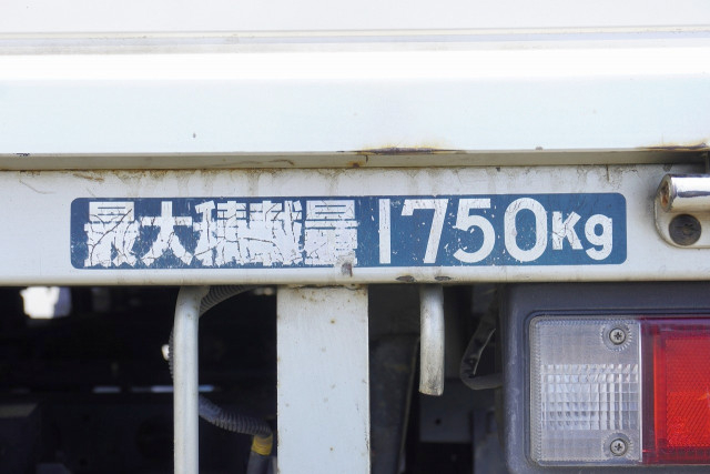三菱ふそう キャンターガッツ 小型 平ボディ KK-FB70ABX(90404) 7枚目