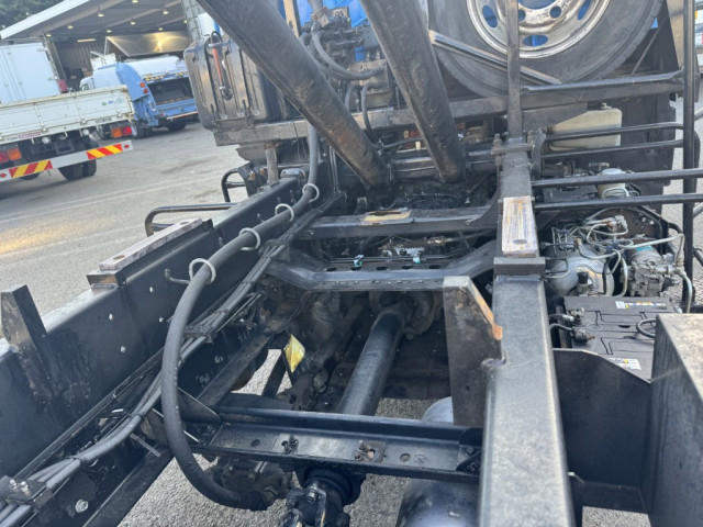 いすゞ フォワード 中型 コンテナ専用車 KK-FRR35G4(90406) 14枚目