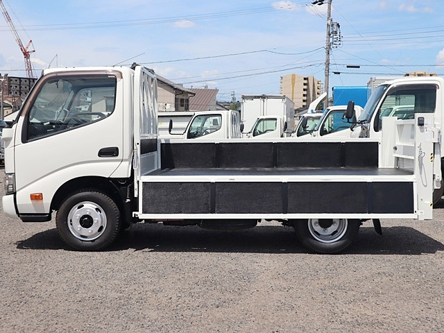 トヨタ ダイナ 小型 平ボディ TKG-XZC605(90432) 13枚目
