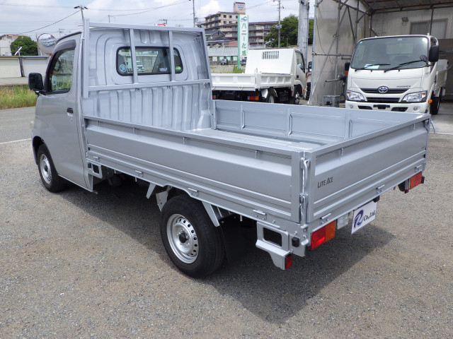 トヨタ ライトエース 小型 平ボディ ABF-S402U(90454) 2枚目