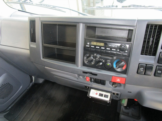 いすゞ エルフ 小型 アルミバン TKG-NLR85N(90461) 32枚目