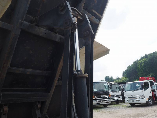 Isuzu forward Middle Dump trucks SKG-FRR90S1(90466) 18枚目