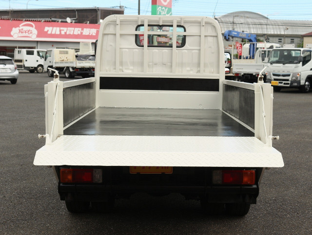 日野 デュトロ 小型 平ボディ SKG-XZU605M(90509) 9枚目