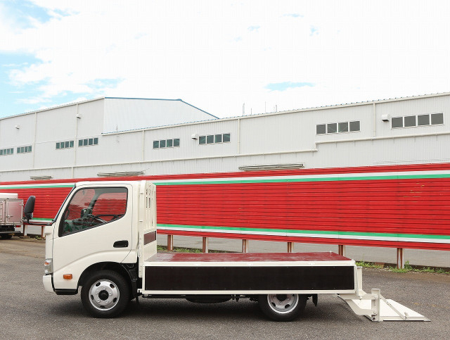 日野 デュトロ 小型 平ボディ SKG-XZU605M(90509) 22枚目