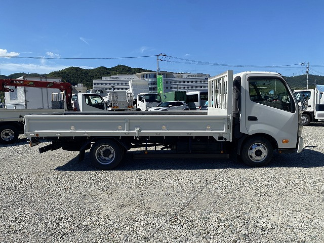日野 デュトロ 小型 平ボディ SKG-XZU710M(90515) 5枚目