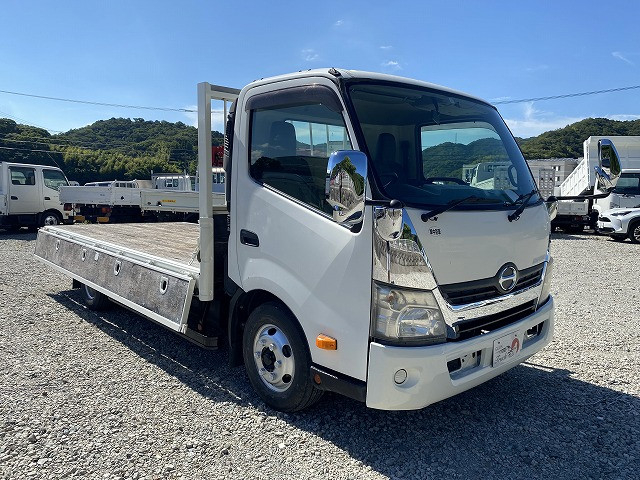 日野 デュトロ 小型 平ボディ SKG-XZU710M(90515) 10枚目
