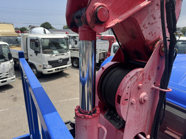 いすゞ エルフ 小型 クレーン付き BDG-NPR85AR(90528) 17枚目