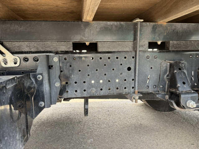 いすゞ エルフ 小型 クレーン付き BDG-NPR85AR(90528) 26枚目