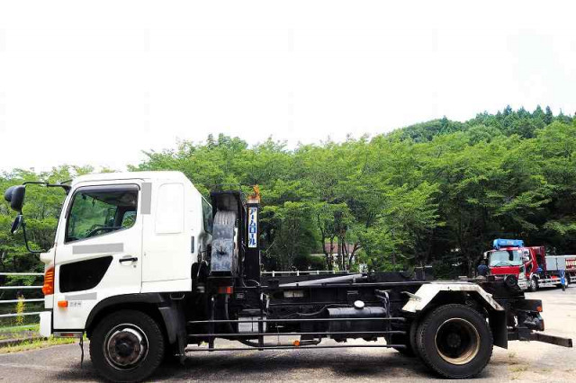 日野 レンジャー 増トン コンテナ専用車 BDG-FE7JGWA(90533) 2枚目