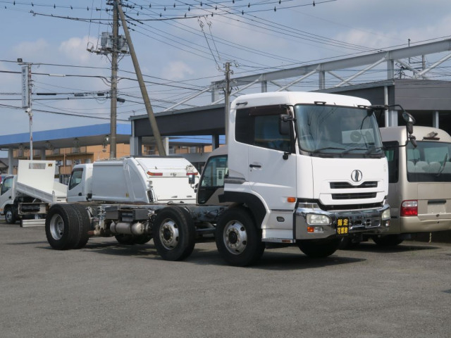 UDトラックス（日産） クオン 大型 - ADG-CV2YL(90553) 2枚目