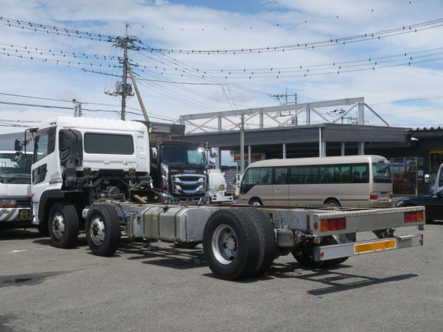 UDトラックス（日産） クオン 大型 - ADG-CV2YL(90553) 4枚目