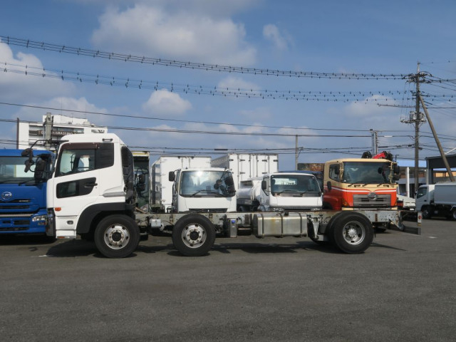UDトラックス（日産） クオン 大型 - ADG-CV2YL(90553) 5枚目
