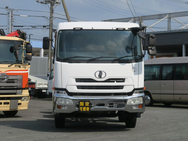 UDトラックス（日産） クオン 大型 - ADG-CV2YL(90553) 7枚目