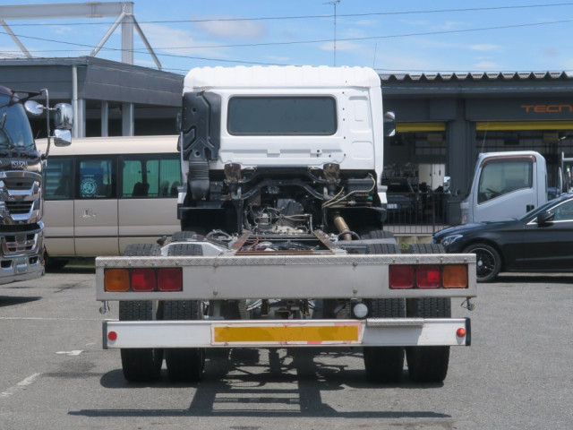 UDトラックス（日産） クオン 大型 - ADG-CV2YL(90553) 8枚目