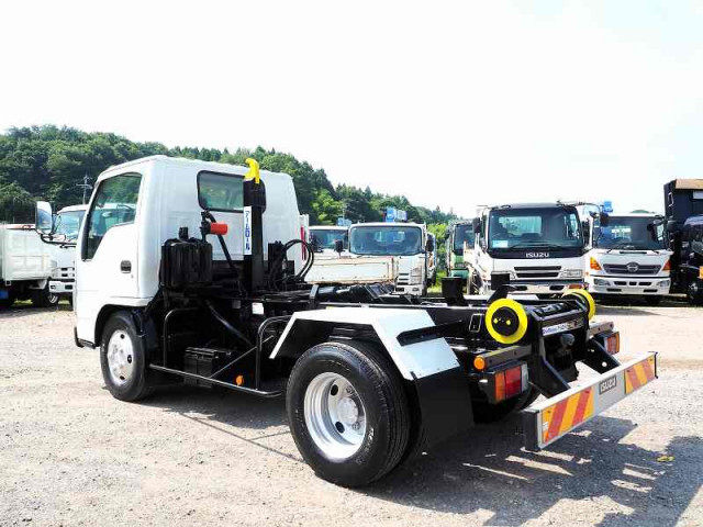 いすゞ エルフ 小型 コンテナ専用車 BDG-NKR85N(90559) 3枚目