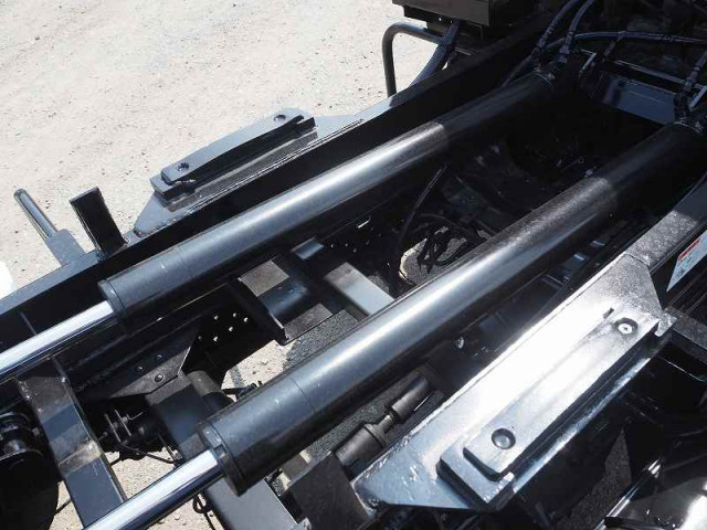 いすゞ エルフ 小型 コンテナ専用車 BDG-NKR85N(90559) 12枚目