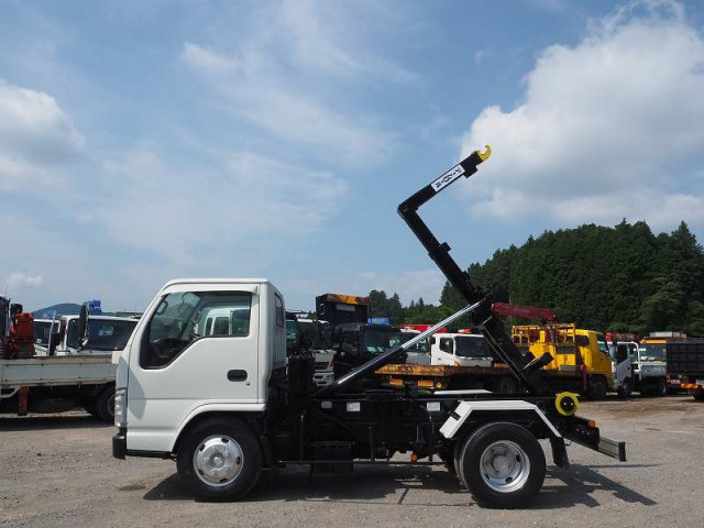 いすゞ エルフ 小型 コンテナ専用車 BDG-NKR85N(90559) 17枚目