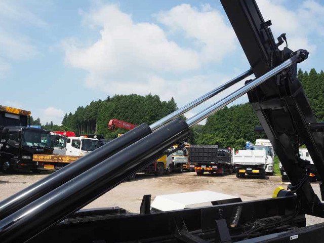 いすゞ エルフ 小型 コンテナ専用車 BDG-NKR85N(90559) 37枚目