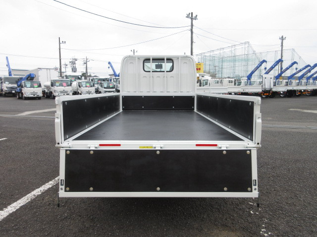 三菱ふそう キャンター 小型 平ボディ 2TG-FBA00(109009) 8枚目