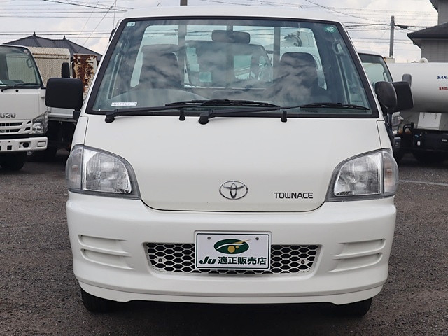 トヨタ タウンエース 小型 平ボディ GK-KM70(90589) 3枚目