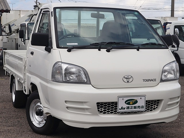 トヨタ タウンエース 小型 平ボディ GK-KM70(90589) 4枚目