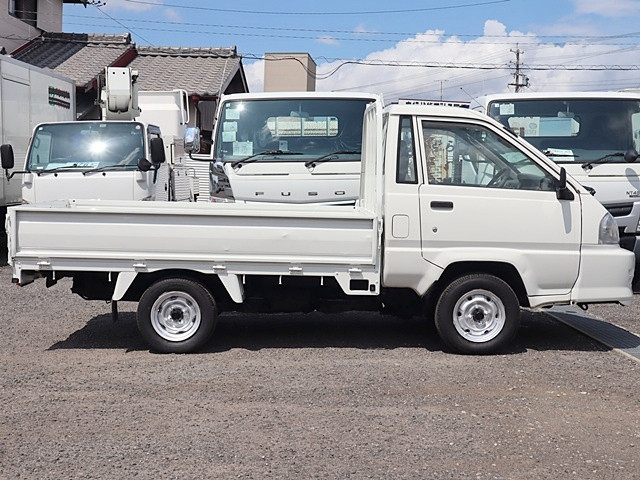 トヨタ タウンエース 小型 平ボディ GK-KM70(90589) 8枚目